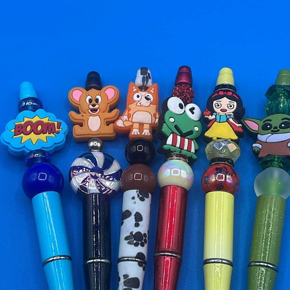 Custom refillable pen - Picture 2 of 3